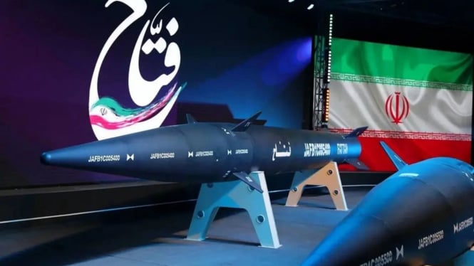 Rudal Hipersonik Fattah-1 Iran