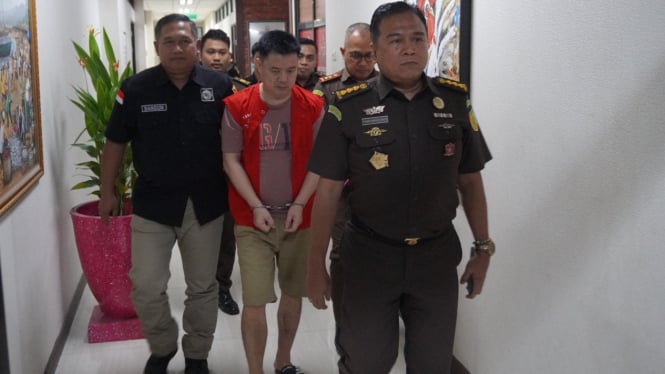 Jaksa Kejati Kalbar Eksekusi Yu Hao Pada Kasus PETI Ilegal